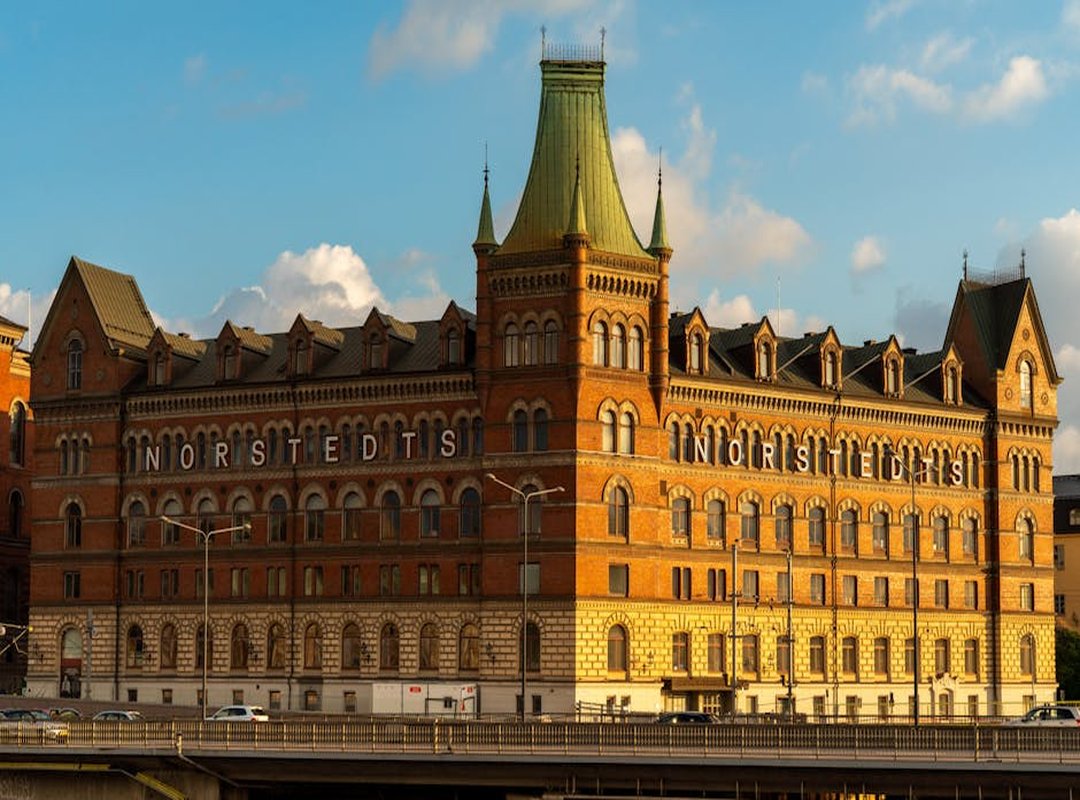 From Festive Feasts to Family Bonds: Key Malay Traditions